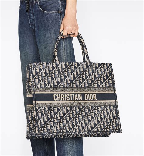 dior borse book tote|dior book tote personalized.